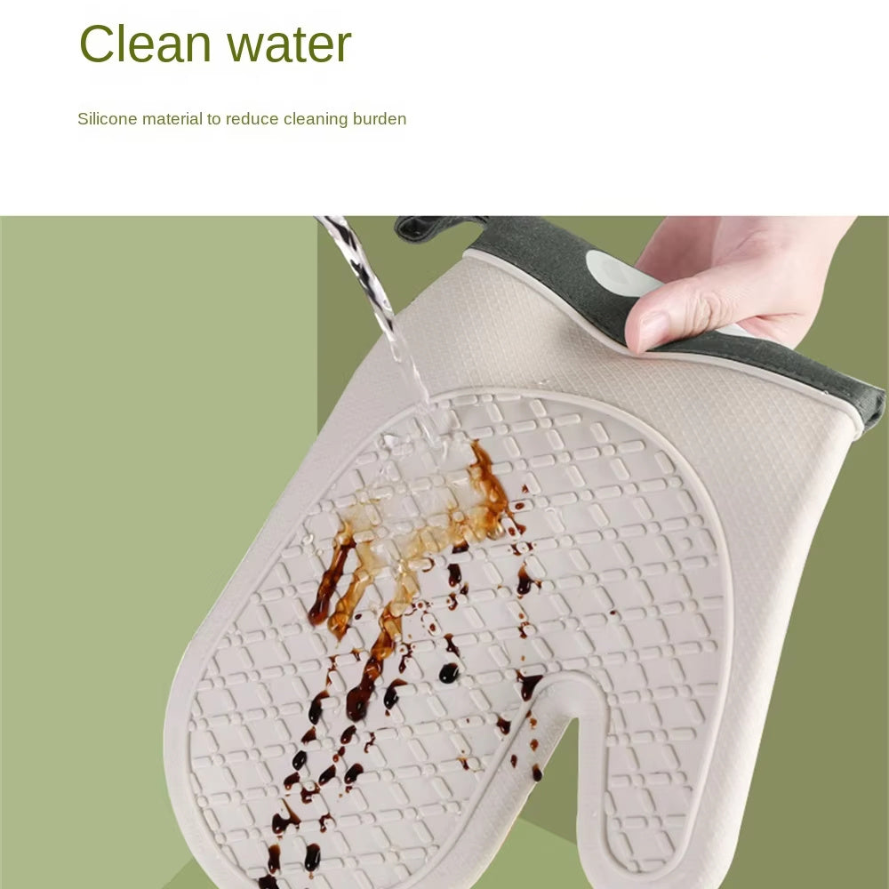 "Bear Hug" Non-Slip Silicone & Cotton Oven Mitts (2-Pack)