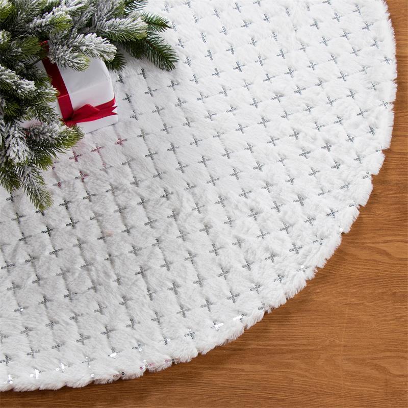 Snowdrift Soft Diamond-Pattern Tree Skirt